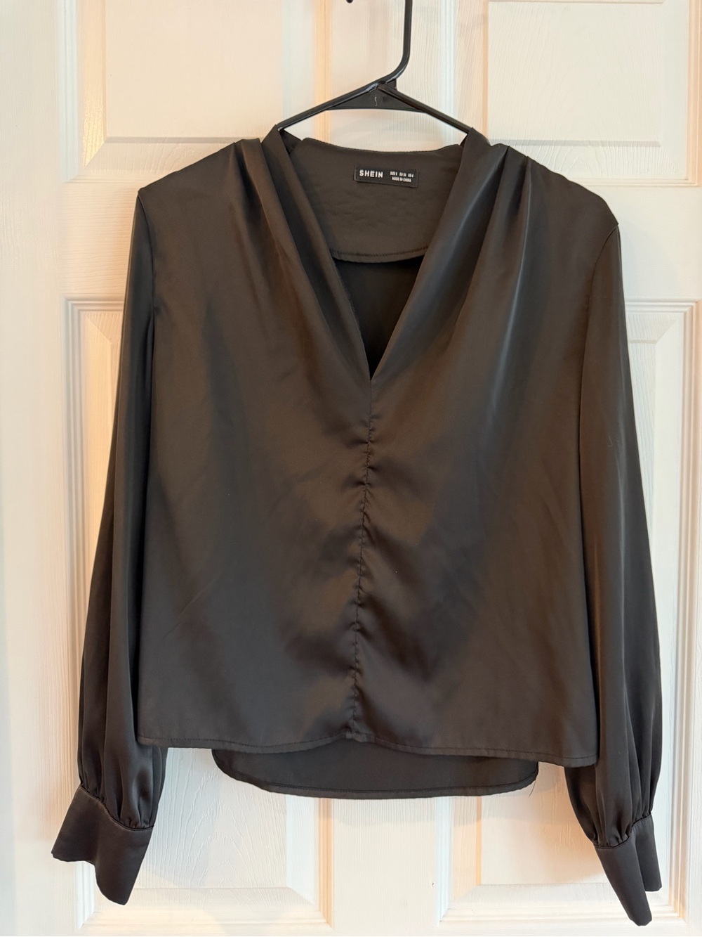 SHEIN Black V-Neck Button-Front Long Sleeve Blouse